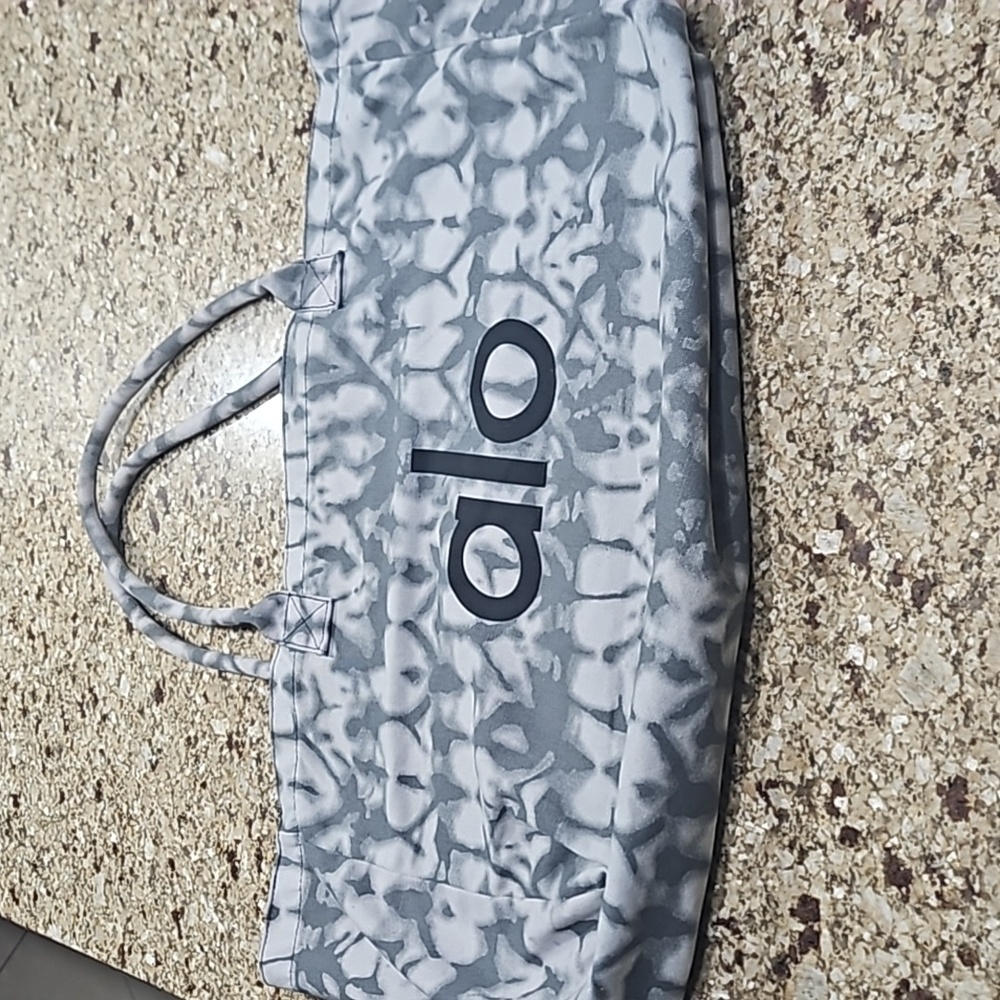alo tie dye bag